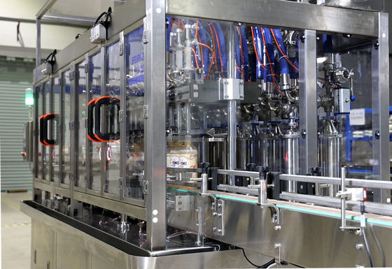 7200BPH زجاجة بلاستيكية آلة السد 4000W للمنظفات